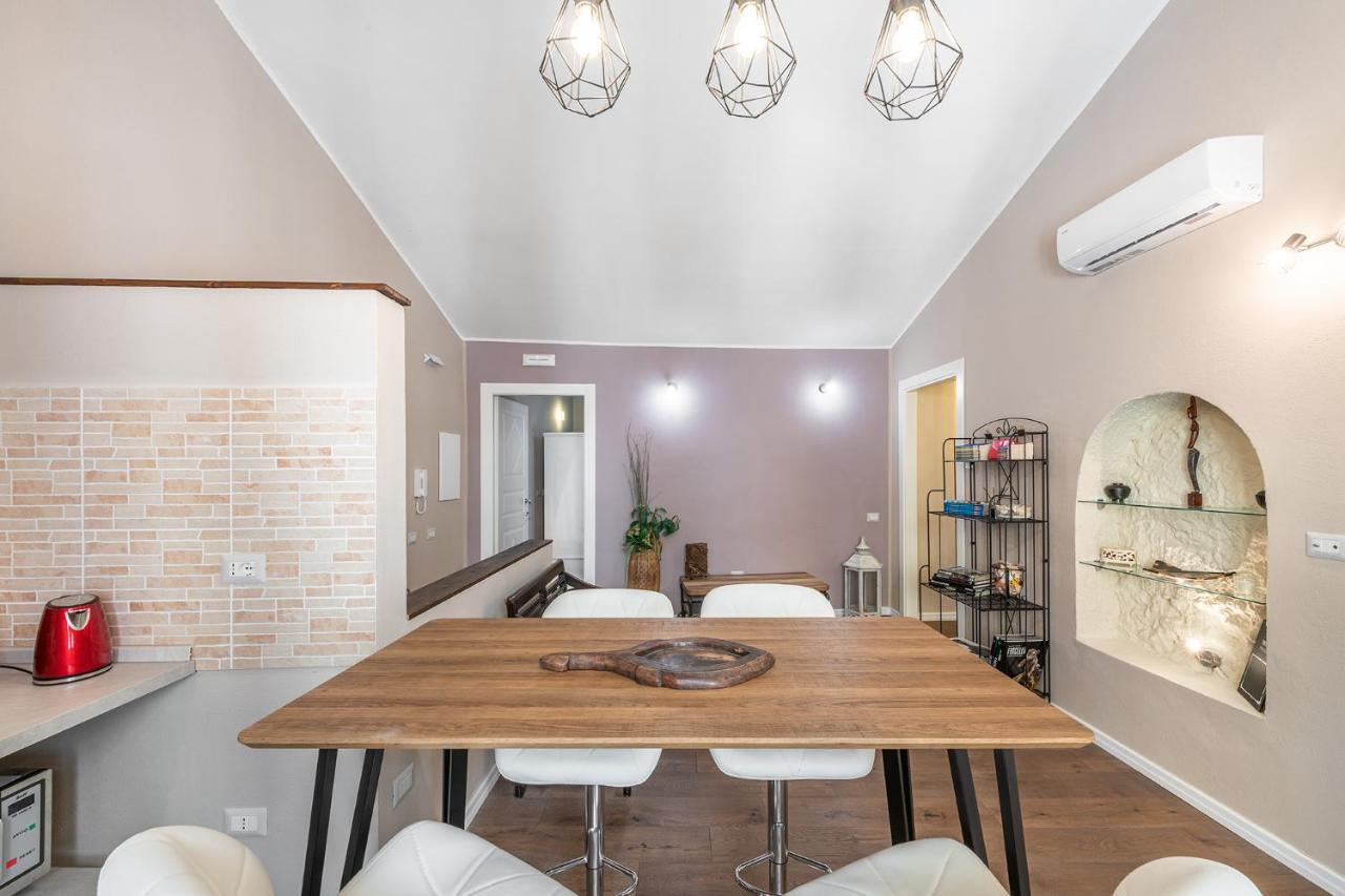 Promenade Boutique Rooms - City Centre Cagliari Luaran gambar