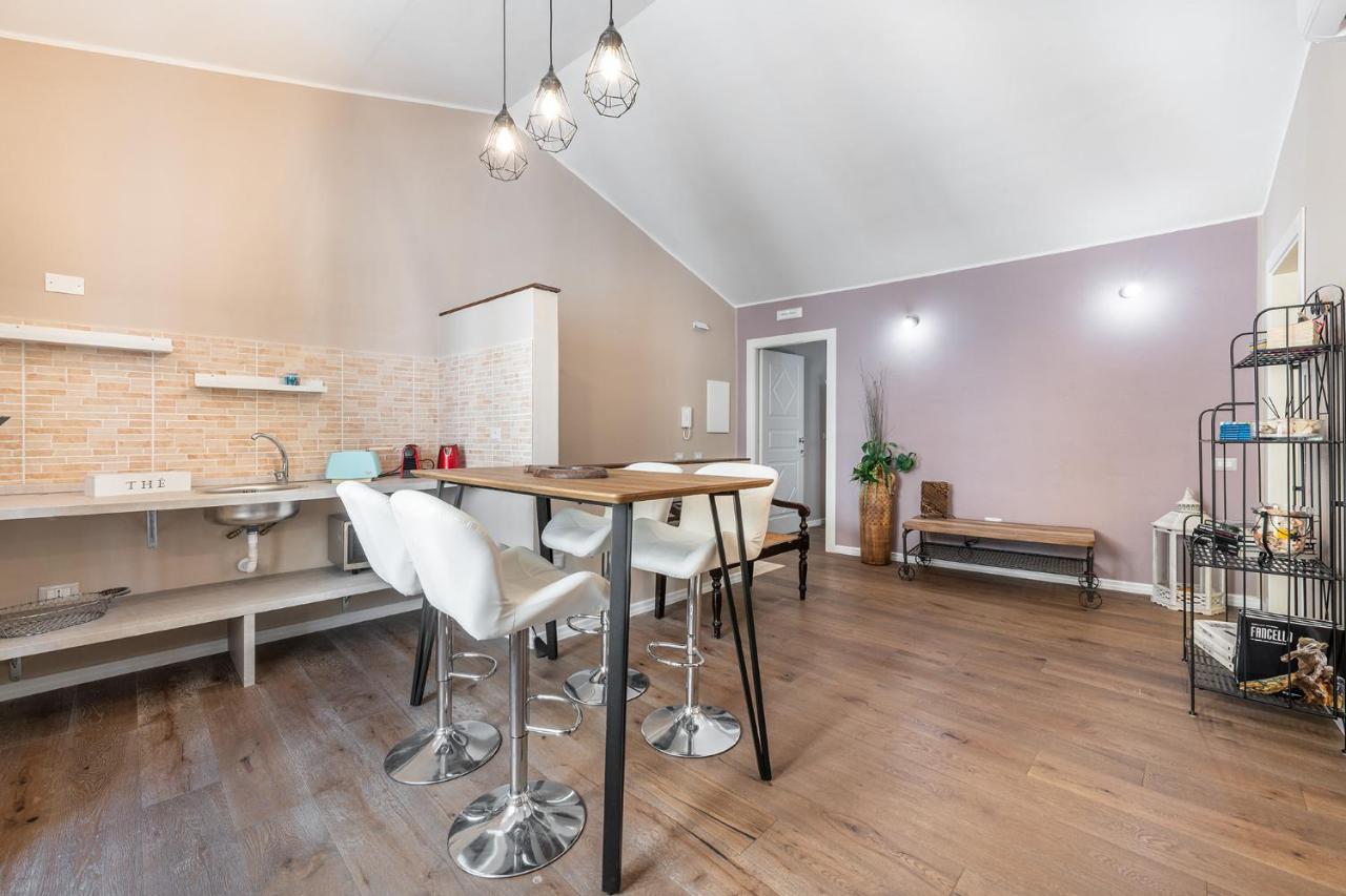 Promenade Boutique Rooms - City Centre Cagliari Luaran gambar