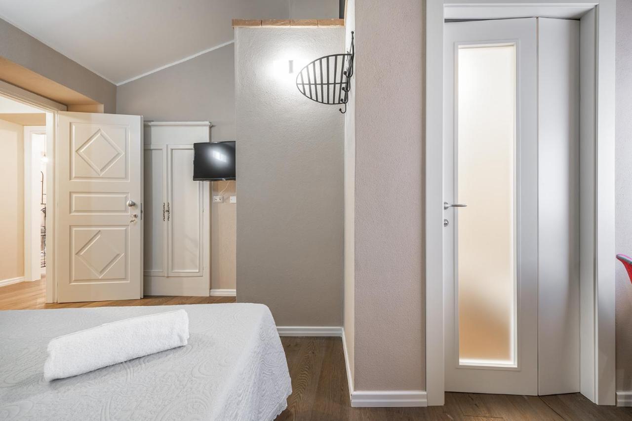 Promenade Boutique Rooms - City Centre Cagliari Luaran gambar