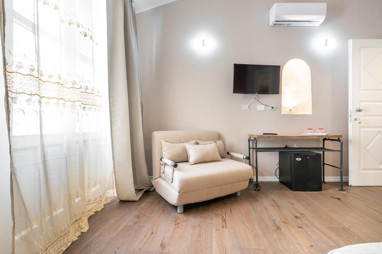 Promenade Boutique Rooms - City Centre Cagliari Luaran gambar