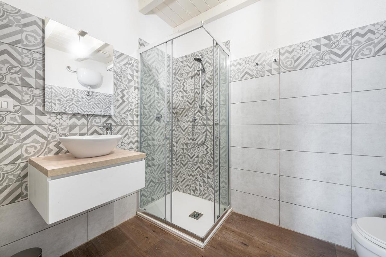 Promenade Boutique Rooms - City Centre Cagliari Luaran gambar